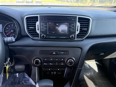 2017 Kia Sportage LX - Photo 11 - Cahokia, IL 62206