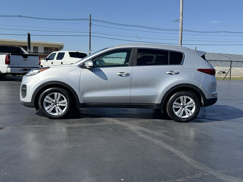 2017 Kia Sportage LX - Photo 3 - Cahokia, IL 62206