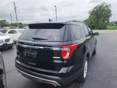 2017 Ford Explorer XLT   - Photo 4 - Cahokia, IL 62206