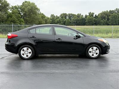 2016 Kia Forte LX   - Photo 5 - Cahokia, IL 62206