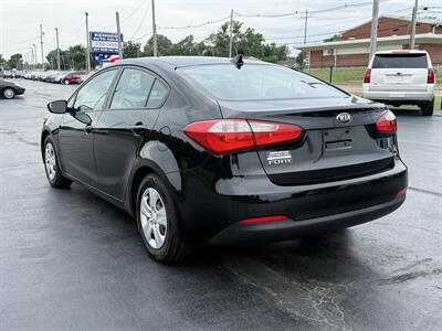 2016 Kia Forte LX   - Photo 8 - Cahokia, IL 62206
