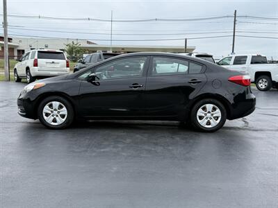 2016 Kia Forte LX   - Photo 2 - Cahokia, IL 62206