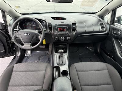 2016 Kia Forte LX   - Photo 11 - Cahokia, IL 62206