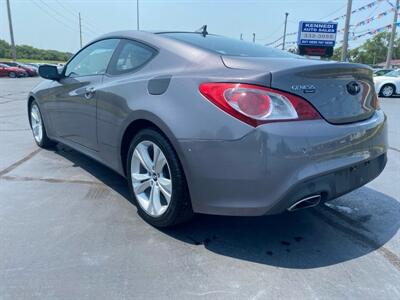 2010 Hyundai Genesis Coupe 3.8L   - Photo 7 - Cahokia, IL 62206