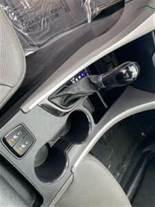 2011 Hyundai SONATA Hybrid   - Photo 14 - Cahokia, IL 62206