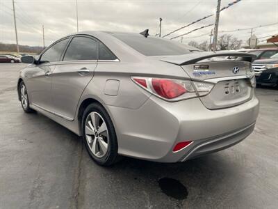 2011 Hyundai SONATA Hybrid   - Photo 7 - Cahokia, IL 62206