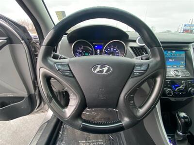 2011 Hyundai SONATA Hybrid   - Photo 12 - Cahokia, IL 62206