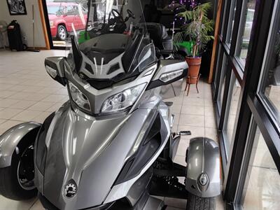 2011 can am Spyder rt - Photo 3 - Freeburg, IL 62243