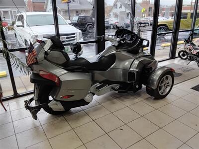 2011 can am Spyder rt - Photo 4 - Freeburg, IL 62243