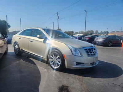 2013 Cadillac XTS Premium Collection   - Photo 1 - Cahokia, IL 62206