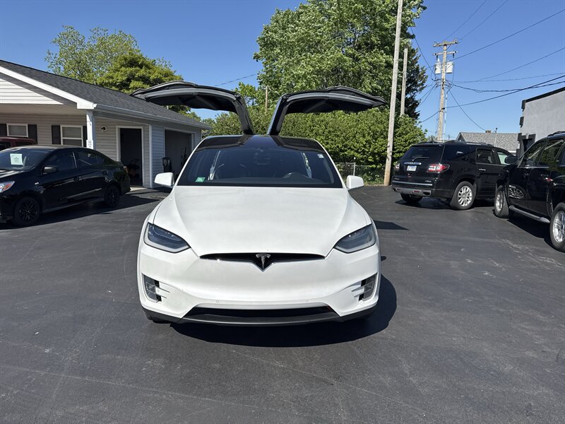 2016 Tesla Model X P90D   - Photo 1 - Millstadt, IL 62260