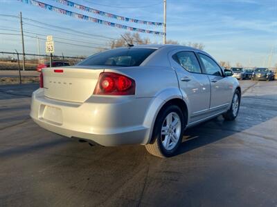 2012 Dodge Avenger SXT   - Photo 8 - Cahokia, IL 62206