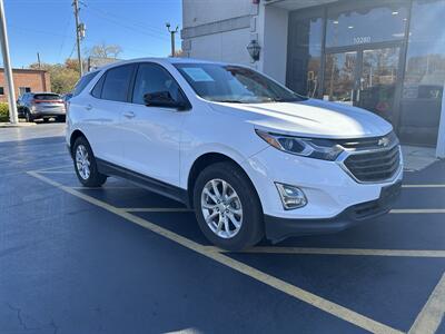 2021 Chevrolet Equinox LT   - Photo 2 - Fairview Heights, IL 62208