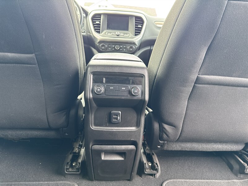 2017 GMC Acadia SLE-1 - Photo 19 - Millstadt, IL 62260