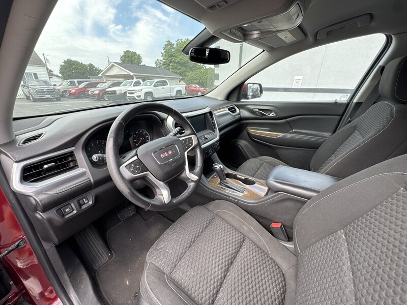2017 GMC Acadia SLE-1 - Photo 9 - Millstadt, IL 62260