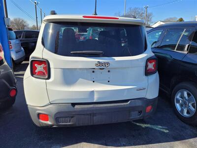 2015 Jeep Renegade Latitude   - Photo 5 - Belleville, IL 62226