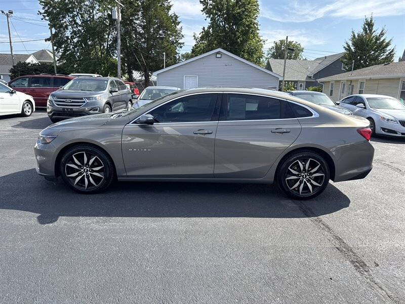 2018 Chevrolet Malibu LT - Photo 5 - Millstadt, IL 62260