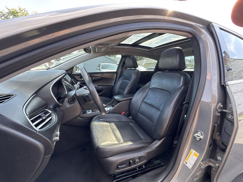 2018 Chevrolet Malibu LT - Photo 13 - Millstadt, IL 62260