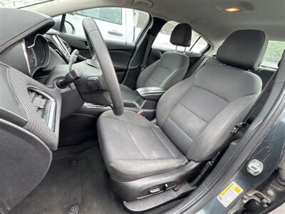 2017 Chevrolet Cruze LT Auto - Photo 9 - Millstadt, IL 62260
