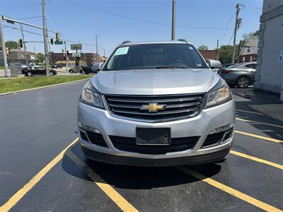 2016 Chevrolet Traverse LT - Photo 6 - Fairview Heights, IL 62208