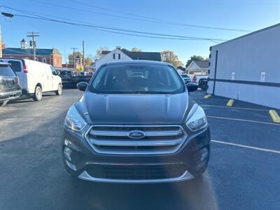 2017 Ford Escape SE   - Photo 2 - Millstadt, IL 62260