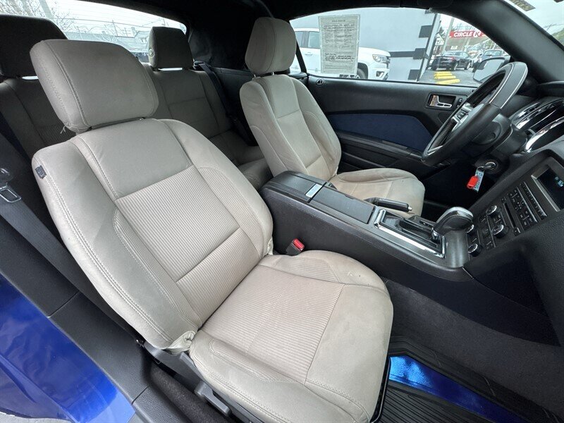 2013 Ford Mustang V6 - Photo 18 - Millstadt, IL 62260