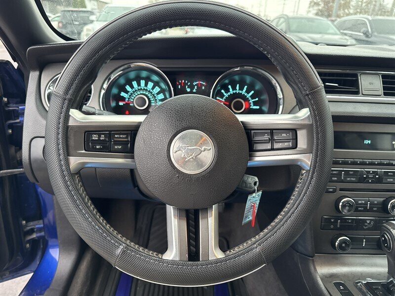 2013 Ford Mustang V6 - Photo 12 - Millstadt, IL 62260