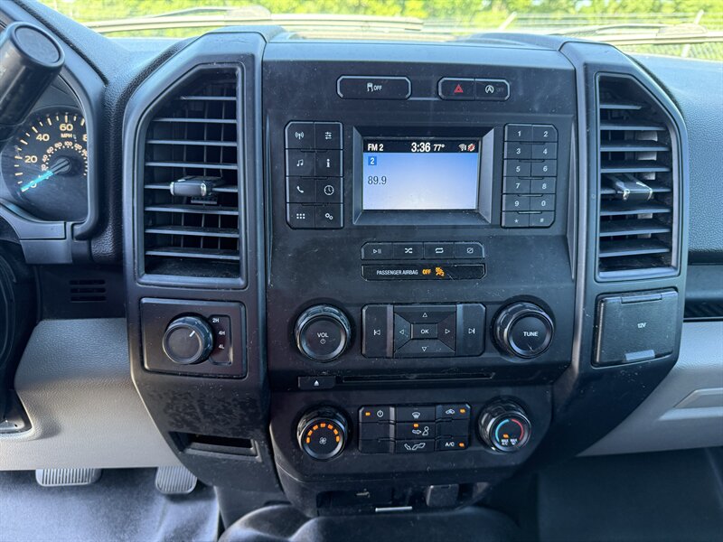 2018 Ford F-150 XL - Photo 13 - Cahokia, IL 62206