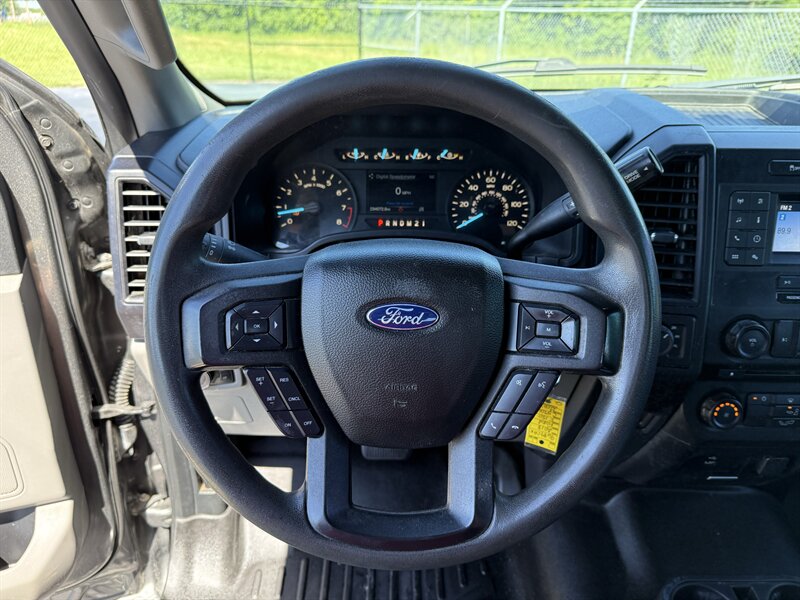 2018 Ford F-150 XL - Photo 12 - Cahokia, IL 62206