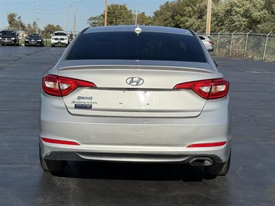 2016 Hyundai SONATA SE   - Photo 8 - Cahokia, IL 62206