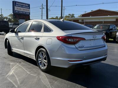2016 Hyundai SONATA SE   - Photo 6 - Cahokia, IL 62206