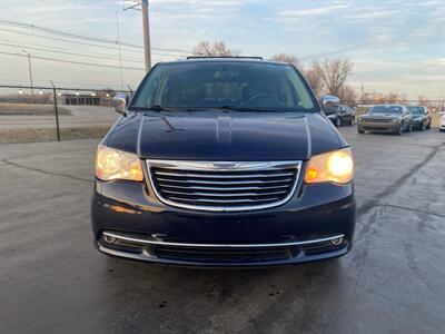 2014 Chrysler Town & Country Touring-L   - Photo 2 - Cahokia, IL 62206