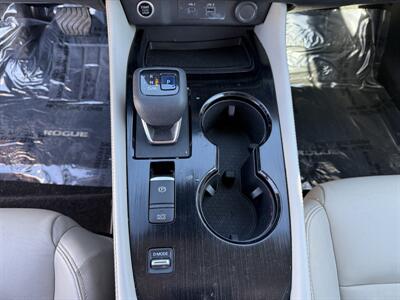 2021 Nissan Rogue SL - Photo 15 - Cahokia, IL 62206