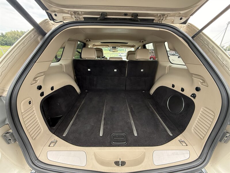 2014 Jeep Grand Cherokee Limited - Photo 10 - Cahokia, IL 62206