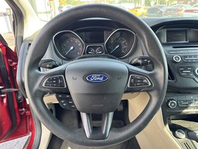 2017 Ford Focus SE - Photo 20 - Millstadt, IL 62260