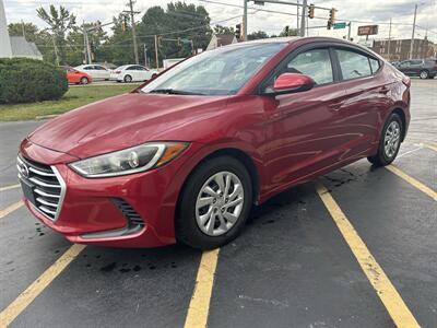 2017 Hyundai ELANTRA SE - Photo 3 - Fairview Heights, IL 62208
