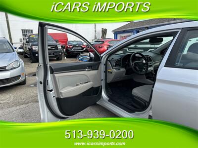 2018 Hyundai ELANTRA Value Edition   - Photo 11 - Fairfield, OH 45014