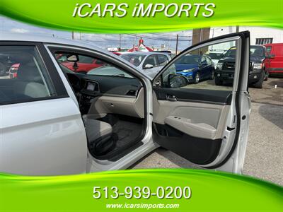 2018 Hyundai ELANTRA Value Edition   - Photo 30 - Fairfield, OH 45014