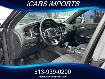 2017 Dodge Charger SXT   - Photo 12 - Fairfield, OH 45014