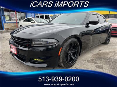 2017 Dodge Charger SXT   - Photo 2 - Fairfield, OH 45014