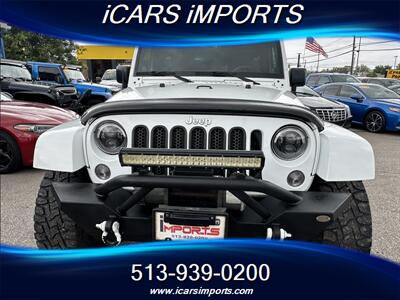 2014 Jeep Wrangler Unlimited Sahara  4WD LIFTED - Photo 2 - Fairfield, OH 45014