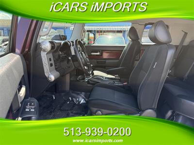 2007 Toyota FJ Cruiser 4dr SUV   - Photo 38 - Fairfield, OH 45014