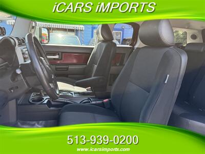 2007 Toyota FJ Cruiser 4dr SUV   - Photo 37 - Fairfield, OH 45014