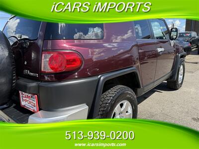 2007 Toyota FJ Cruiser 4dr SUV   - Photo 11 - Fairfield, OH 45014