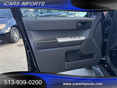 2012 Ford Escape XLT  AWD - Photo 10 - Fairfield, OH 45014