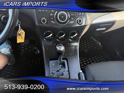 2012 Mazda Mazda3 i Touring HATCHBACK - Photo 40 - Fairfield, OH 45014