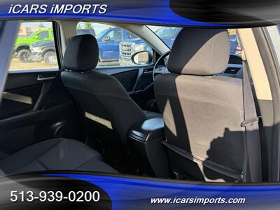 2012 Mazda Mazda3 i Touring HATCHBACK - Photo 25 - Fairfield, OH 45014