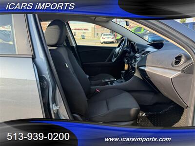 2012 Mazda Mazda3 i Touring HATCHBACK - Photo 31 - Fairfield, OH 45014