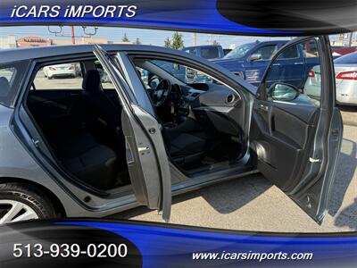 2012 Mazda Mazda3 i Touring HATCHBACK - Photo 22 - Fairfield, OH 45014