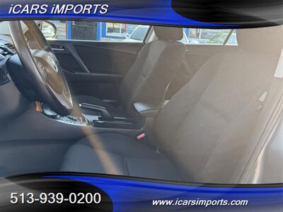 2012 Mazda Mazda3 i Touring HATCHBACK - Photo 14 - Fairfield, OH 45014